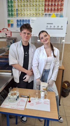 672323812 1437770291482965 n